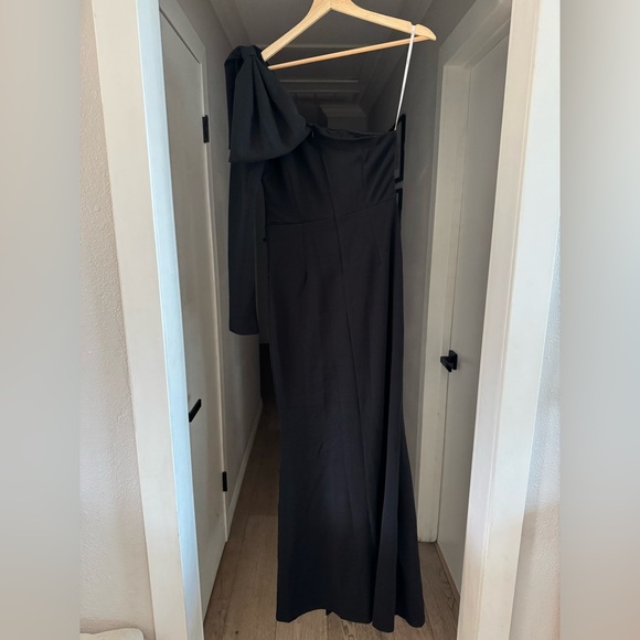 NWOT | Lulus | Sophisticated Poise Black Bow One-Shoulder Maxi Dress | Sz S - Picture 7 of 11